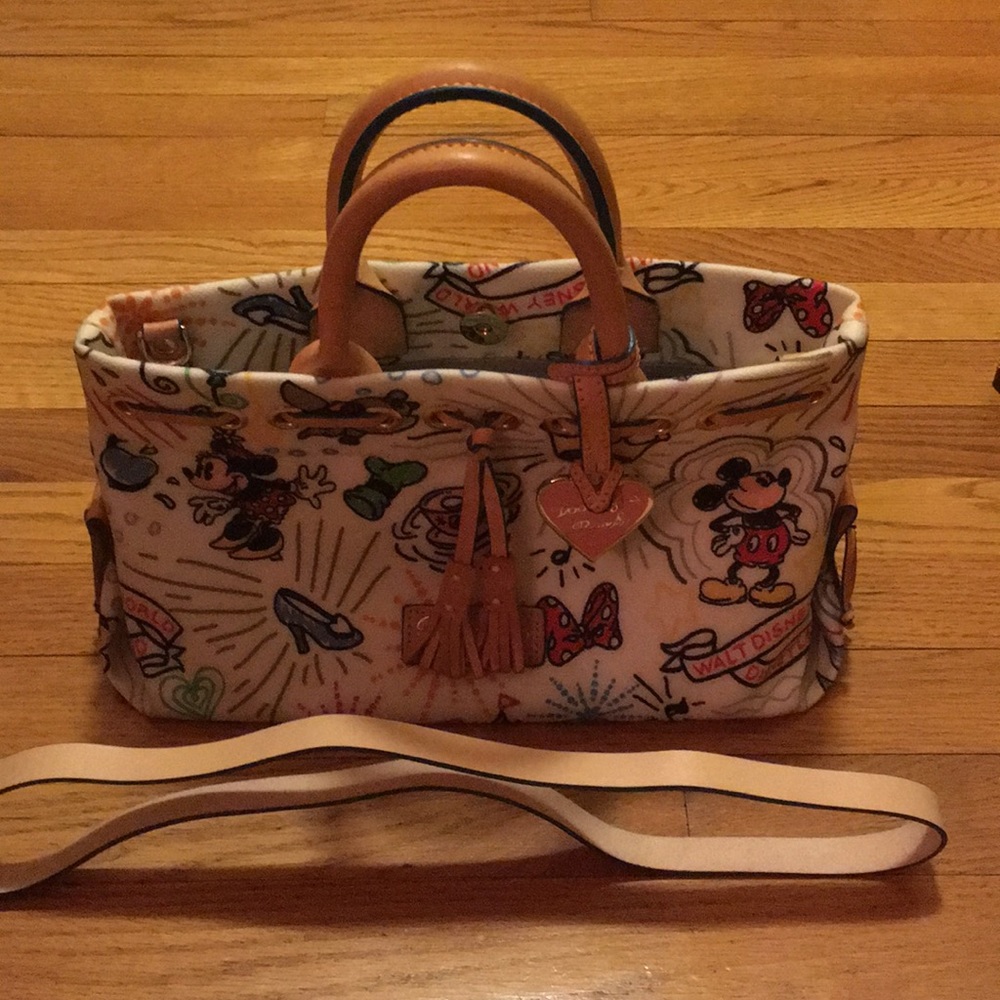 Dooney and Bourke purse